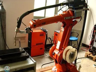 影响焊接机器人焊接的原来是这三个因素