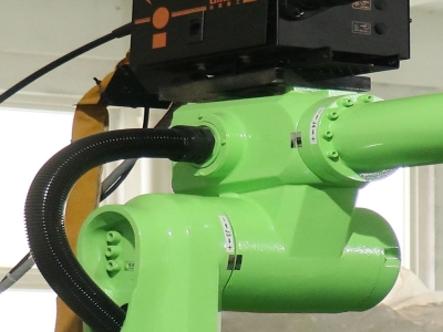 焊接机器人的两种常用编程技巧