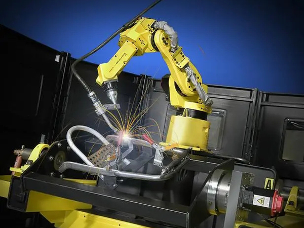 焊接机器人如何提高生产效率和产品质量